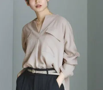NOBLE 워크 디테일 드레이프 셔츠 베이지