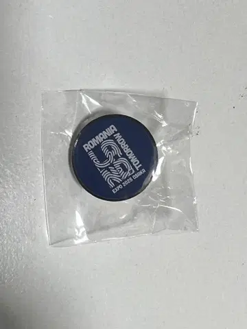 오사카 만박 루마니아 핀 배지