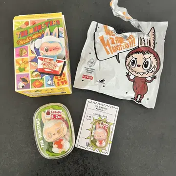 정품 THE MONSTERS Wacky Mart 러브브 도시락