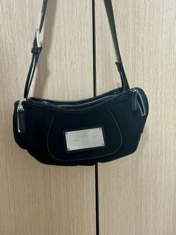 Matin Kim MADELEINE ROUND BAG IN BLACK