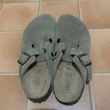 BIRKENSTOCK 샌들