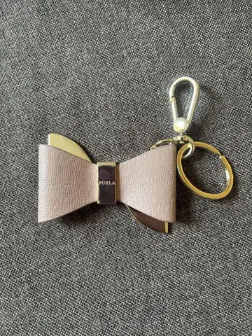 FURLA 리본형 키링 베이지