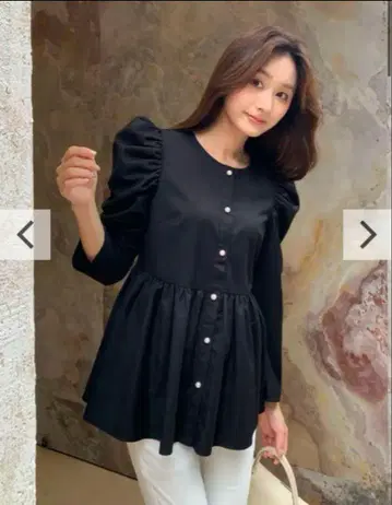블랙 퍼프 슬리브 긴팔 셔츠
