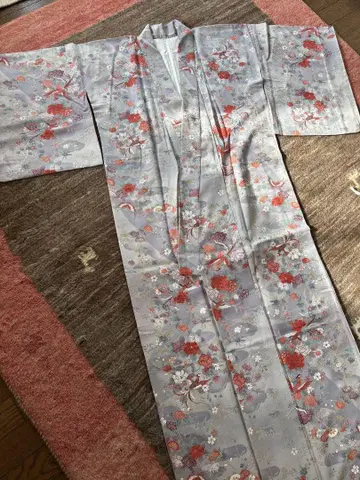 그레이 꽃무늬 기모노