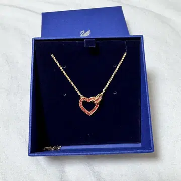 SWAROVSKI 하트 모티브 목걸이