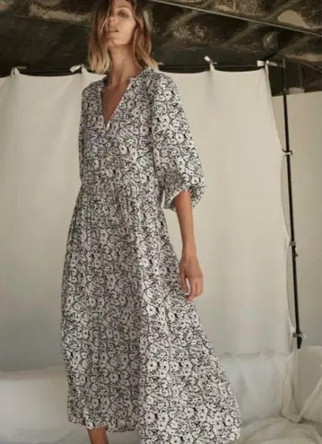 ZARA 루즈핏 롱 원피스 화이트 블랙 작은 꽃 맥시 프릴
