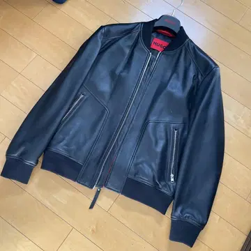 HUGO BOSS 블랙 가죽 자켓 M