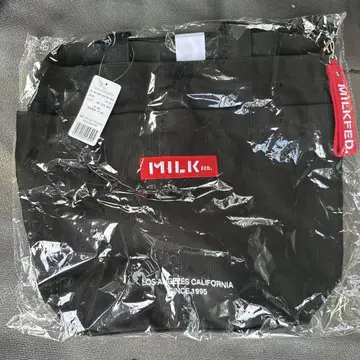 MILK FED. 블랙 토트백