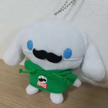 프링글스 콜라보 시나모롤 봉제 인형 마스코트