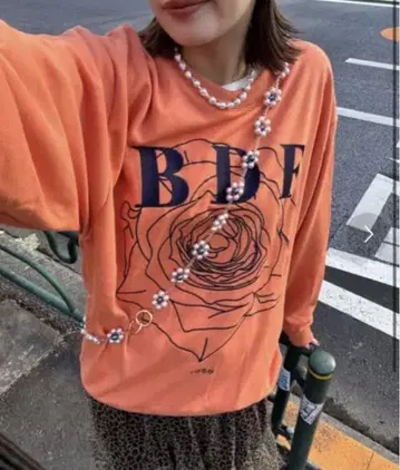 차오패닉 플라워 자수 트레이닝복 맨투맨 오렌지
