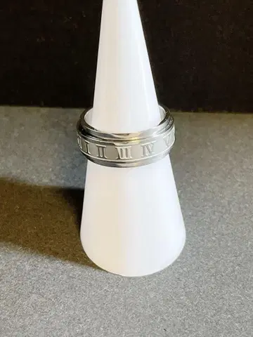 로마 숫자 각인 반지