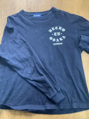 PHATRNK HECHO EN OSAKA 긴팔 티셔츠