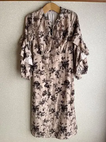tocco closet 꽃무늬 살몬 핑크 새상품 원피스 M 사이즈