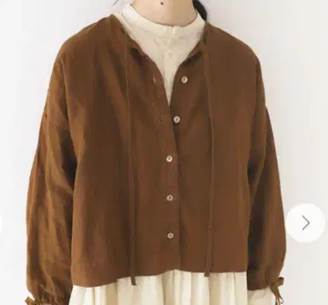 네스트로브 린넨 블라우스