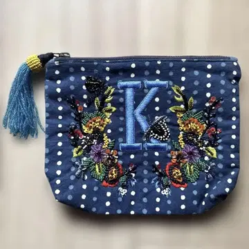 Anthropologie 자수 파우치 K