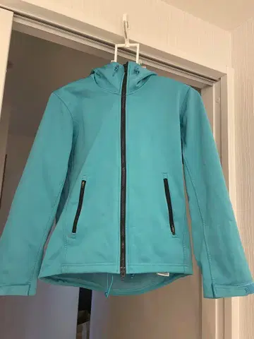 [새상품급] 유니클로 마운틴 파카 s사이즈