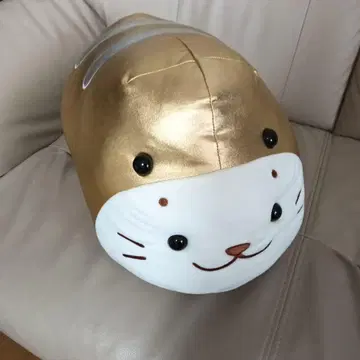 츠치노코시로탄 골드 컬러 봉제 인형