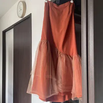 오렌지 플레어 스커트 튤