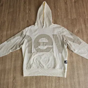 뉴발란스 화이트 후드 부착 후드티