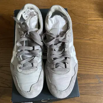 오니츠카타이거 스니커즈