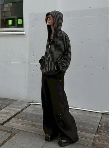 카이세이군 [ LUV CODE ] stripe zip up hoodie