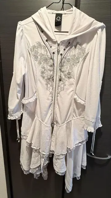 ozzon 후드 부착 후드티