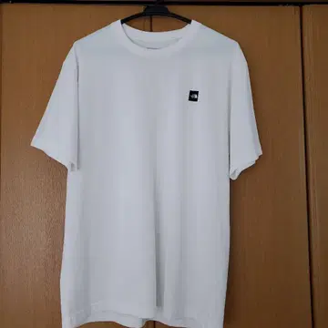 THE NORTH FACE x 티셔츠