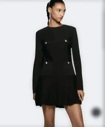 [새상품급] ZARA 숏 기장 니트 플리츠 원피스 블랙