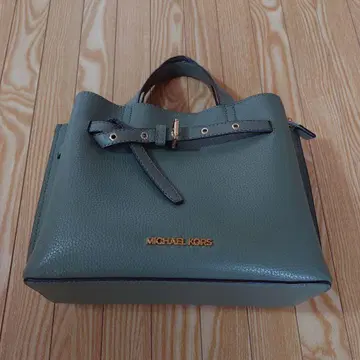 마이클코어스 핸드백 EMILIA 사첼 스몰 숄더 불가