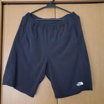 THE NORTH FACE x 블랙 숏팬츠