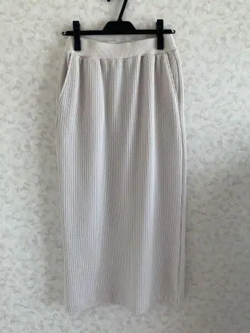 그린 라벨 릴랙싱 리브 타이트 스커트 아이보리 밴딩