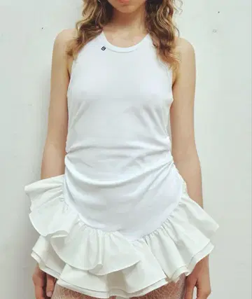 Bibiy IRIS RUFFLE TOP