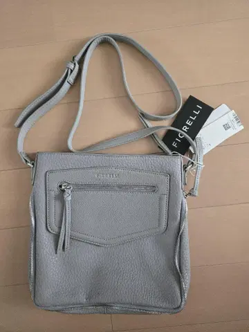 [ 미사용 ] FIORELLI 에코 가죽 숄더백 라이트 그레이