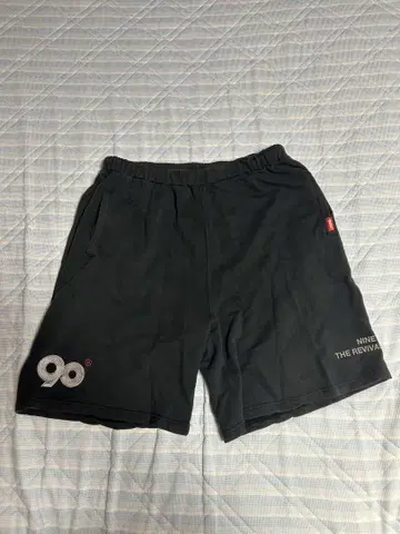 9090 매장 한정판 하프 팬츠 XL