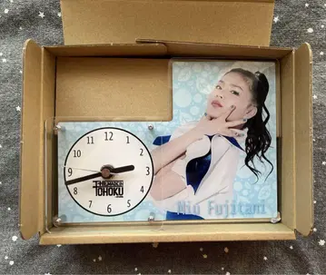 이기가리 도호쿠산 후지타니 미우 아크릴 탁상 시계