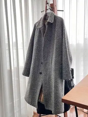 AUBERGE x Brilla per il gusto 스텐카라 코트