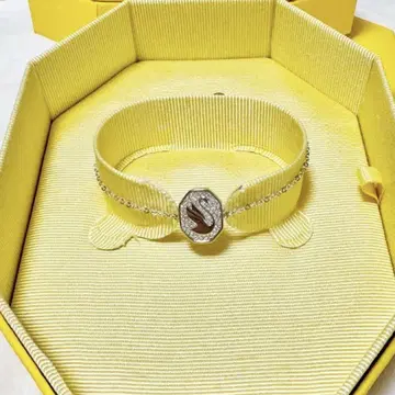 SWAROVSKI 스완 팔찌