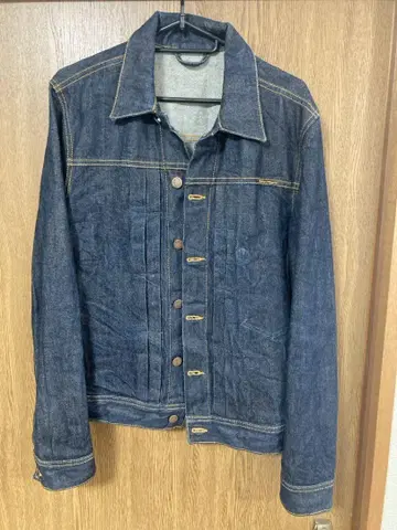 Nudie Jeans Co. 다크 데님 자켓