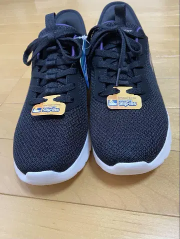 [ 새상품 미사용 ] SKECHERS Slip-Ins 블랙 25.5cm