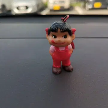 초 레어 희귀템 페코짱 소프트 비닐 키링 빨간색과 화이트