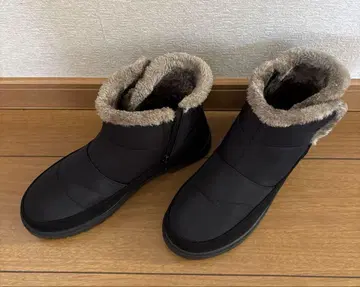 퍼 달린 블랙 숏부츠 L