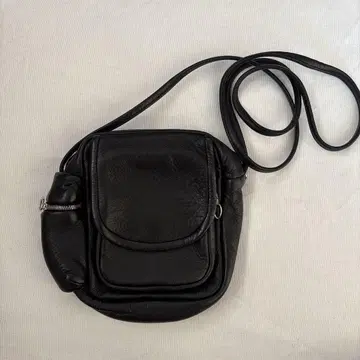 Aeta 디어 레더 숄더 파우치