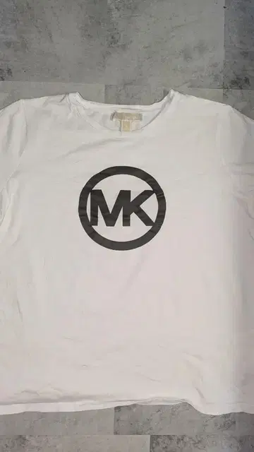 MichaelMichael Kors MK 로고 화이트 T셔츠 M
