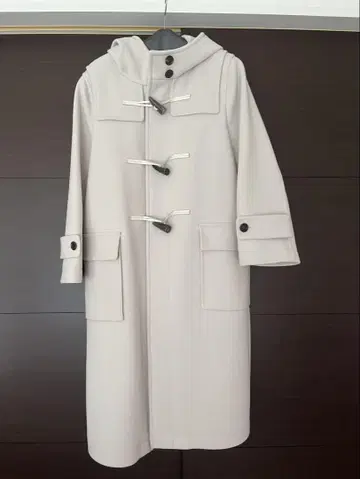 아이보리 더플 코트 후드 부착