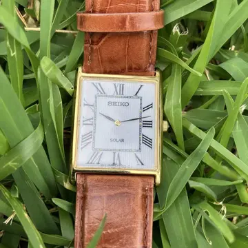 새상품급 작동품 SEIKO 세이코 솔라 손목시계 V115-0BC0
