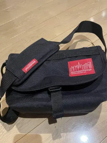 Manhattan Portage 블랙 메신저 백