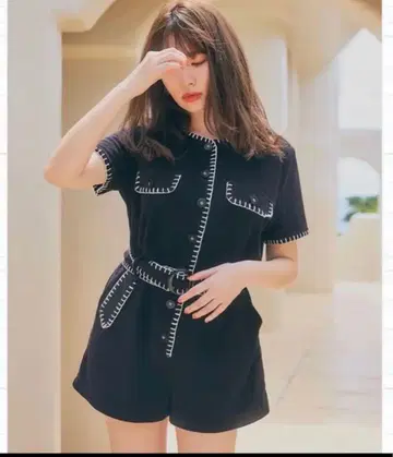 Her lip to 버튼 달린 블랙 튜닉