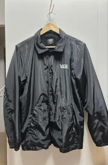 VANS 블랙 나일론 자켓