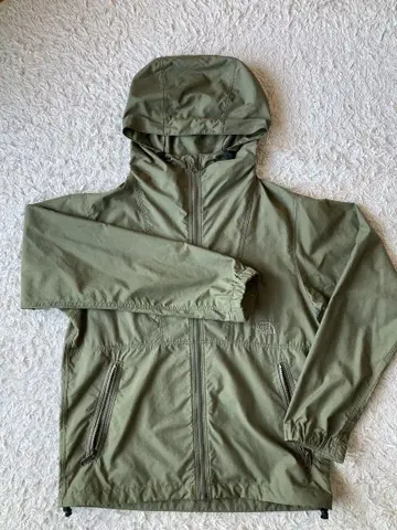 THE NORTH FACE 올리브 그린 마운틴 파카