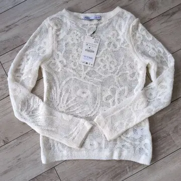 ZARA 플라워 무늬 니트탑 M